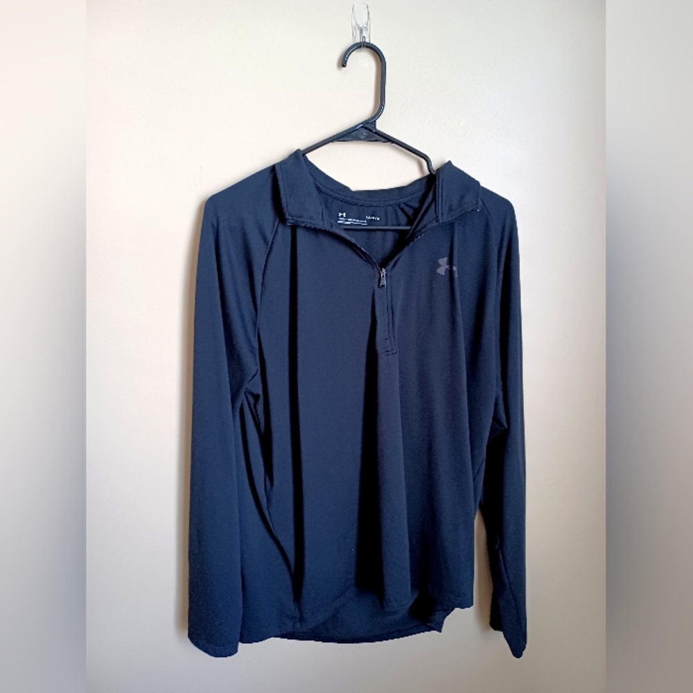 Women's Size Large Black Under Armour Long Sleeve Athletic Top